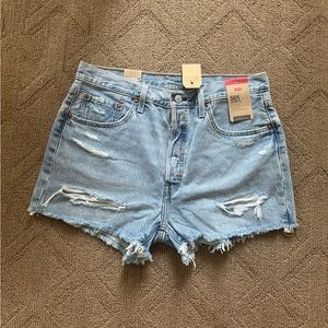 New Levi’s Jean Short